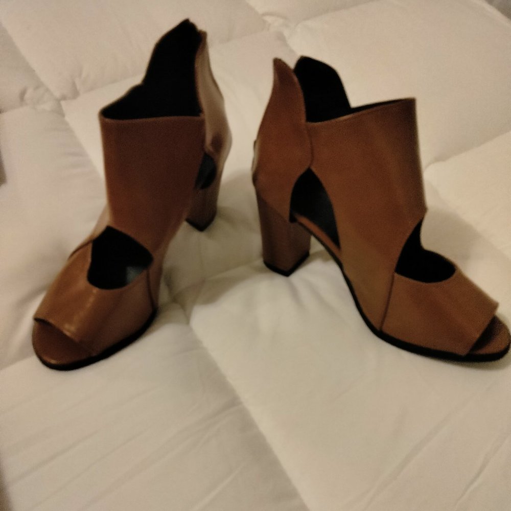 NWOT Peep Toe Shoes